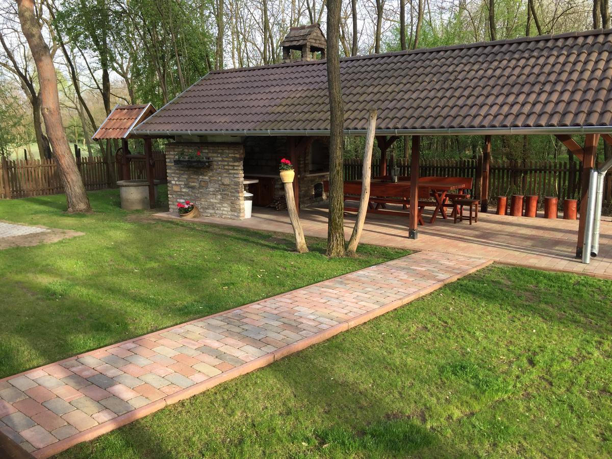 Vandor Tanya Agasegyhaza Exterior photo